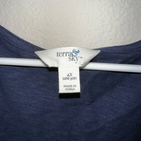 Terra & Sky Deep Blue Top - Picture 3 of 3